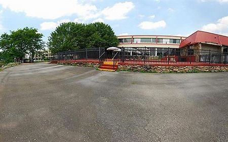 Lancaster Family Resort Smoketown  外观 照片