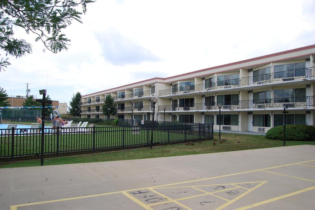 Lancaster Family Resort Smoketown  外观 照片