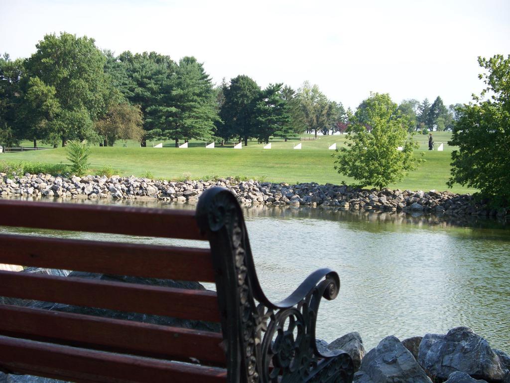 Lancaster Family Resort Smoketown  外观 照片