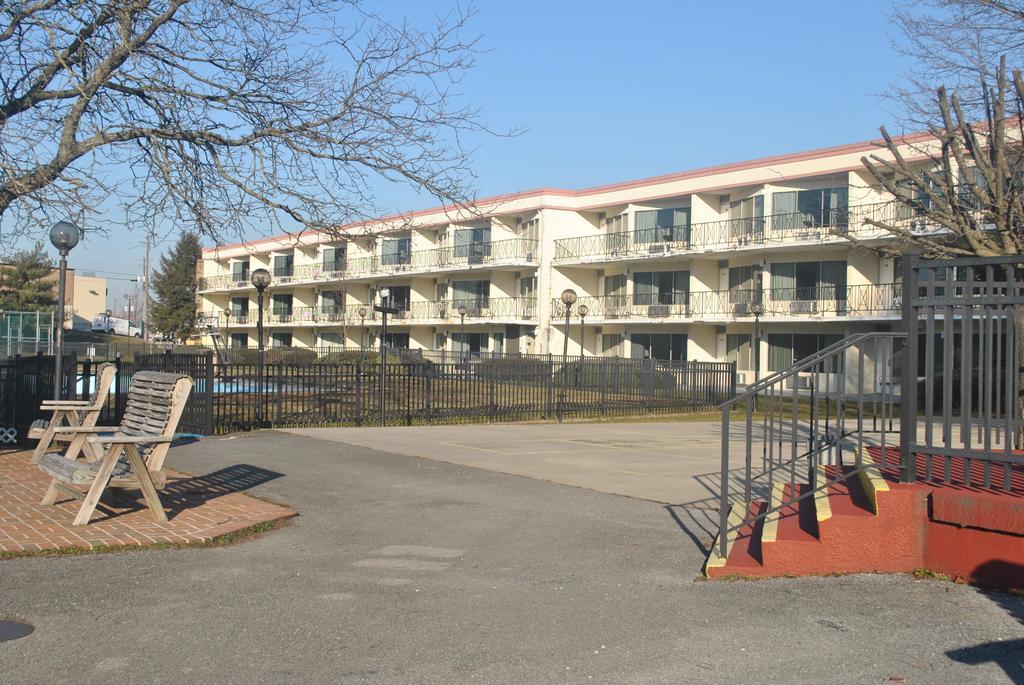 Lancaster Family Resort Smoketown  外观 照片